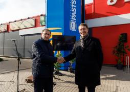 Latvijas Pasts opens the first parcel tower – an innovative, spacious and more environmentally friendly item delivery machine